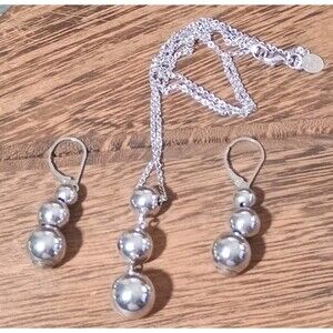 Love Earth Sterling Silver 925 Graduating Bead Pendant Necklace Earrings Set